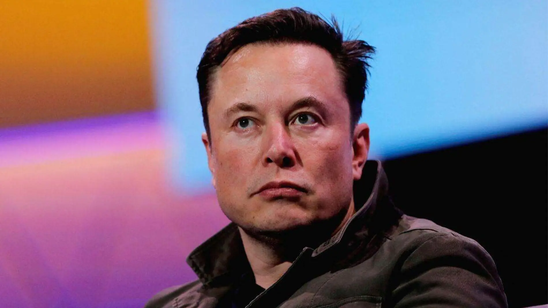 Elon Musk pone fin al home office en Twitter por correo